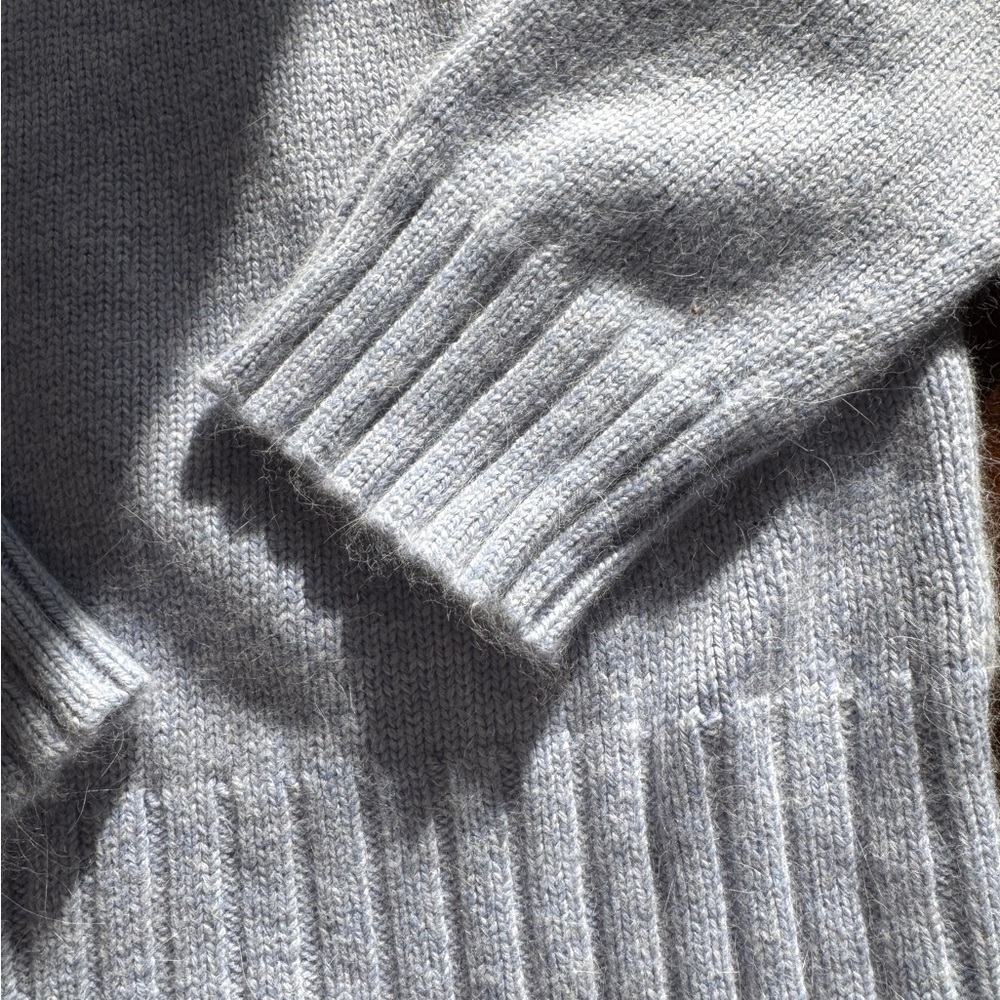 Lavender Angora Turtleneck Sweater-Size Large - Picture 5 of 11